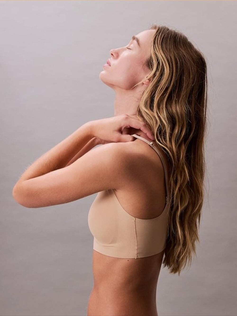 Calvin Klein Women's Invisibles Comfort Lightly Lined Seamless Wireless XL. - Picture 3 of 9